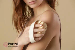 Szczotkowanie ciała na sucho - na czym polega?