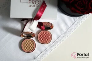 Róż do policzków i puder rozświetlający marki AFFECT