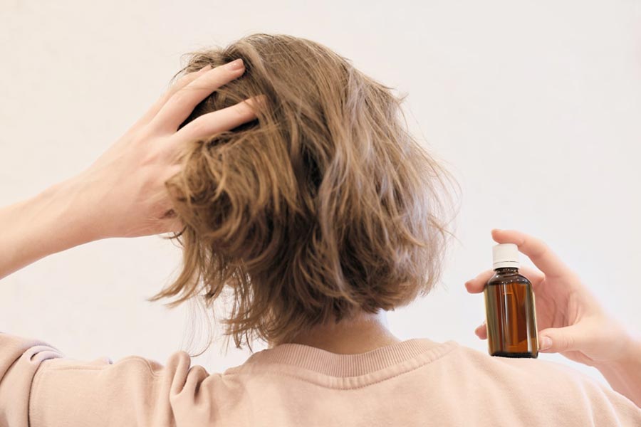 Jakie zastosowanie może mieć olej arganowy na włosy?