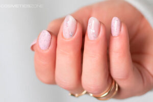 Bezpieczny manicure bez podrażnień – poznaj zalety hipoalergicznych baz hybrydowych