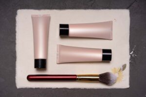 Probiotyki na twarz: jak moda na mikrobiom zmienia codzienną pielęgnację